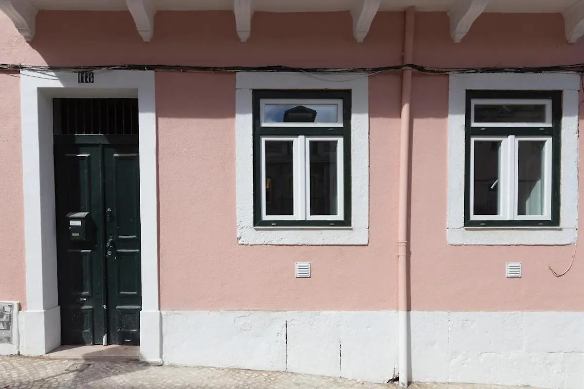 Apartment Serene T1 Apt In Lapa With Ac And Private Patio Lisbon Portugal