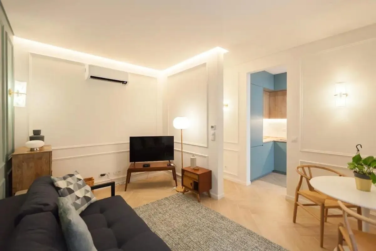 Serene T1 Apt In Lapa With Ac And Private Patio Lisbon