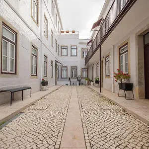 Charming In Private At Graca Lisboa