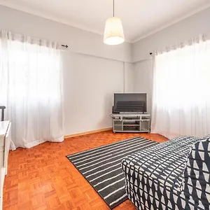 Apartamento Guestready - Practical 1 Bdr Appt Near The Beach!, Lisboa
